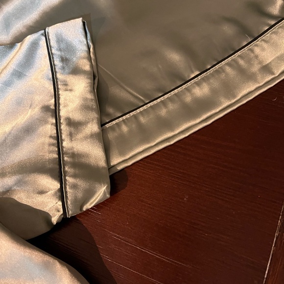 Pajama Set - Picture 7 of 9